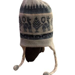 Reversible Peruvian Chullo Wool Hat with alpaca design